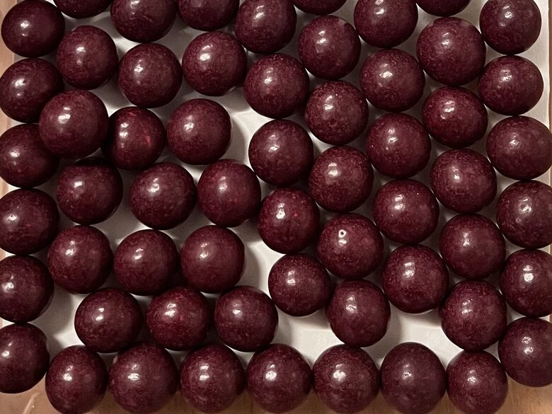 Cukriniai papuošimai - Tamsiai bordo spalvos 10mm 30g.