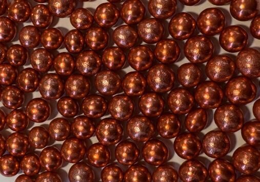 5 mm Cukriniai papuošimai -  ( Metallic red  ) 30g.