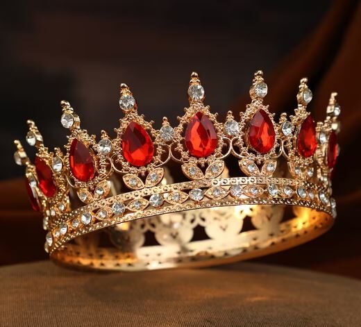 Karūna auksinės spalvos su raudonais kristalais 12,5cm